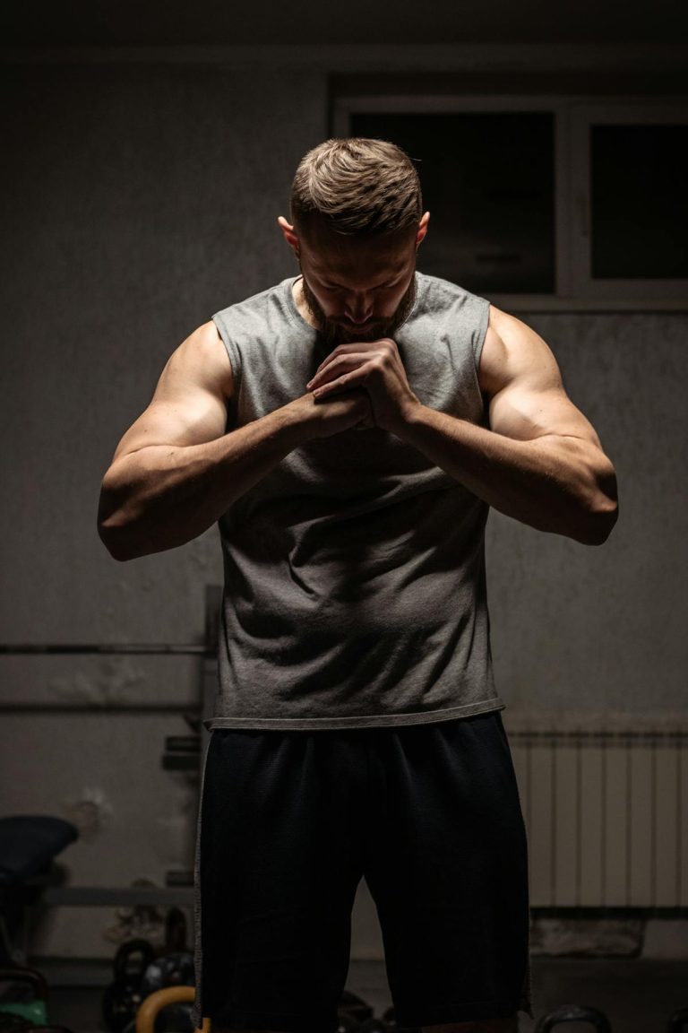 Mental Health and Bodybuilding: Motivation, Burnout, and Body Image — Au-Roids Guide